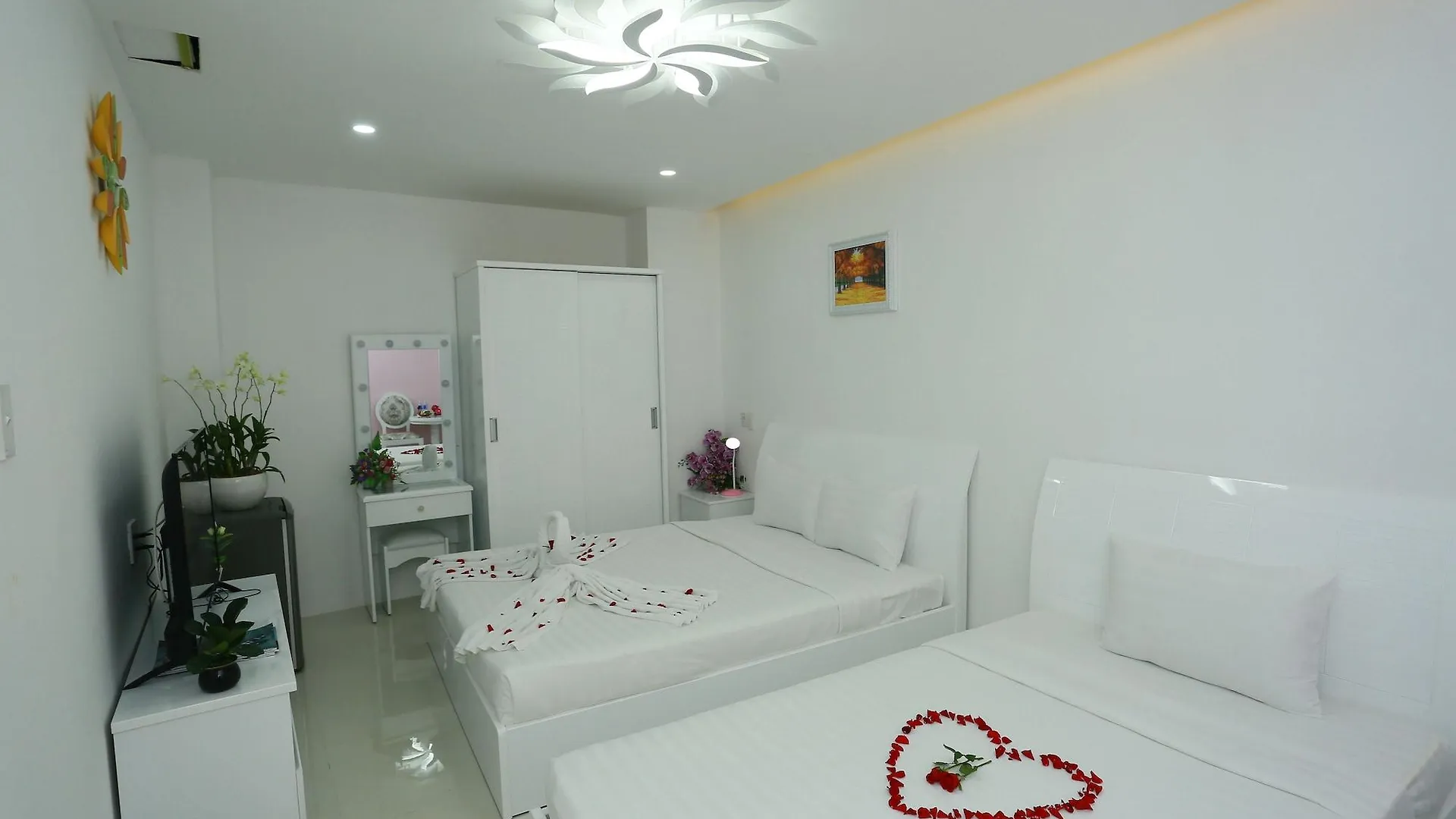 Valentine Hotel Saigon - Bui Vien Street Хошимин