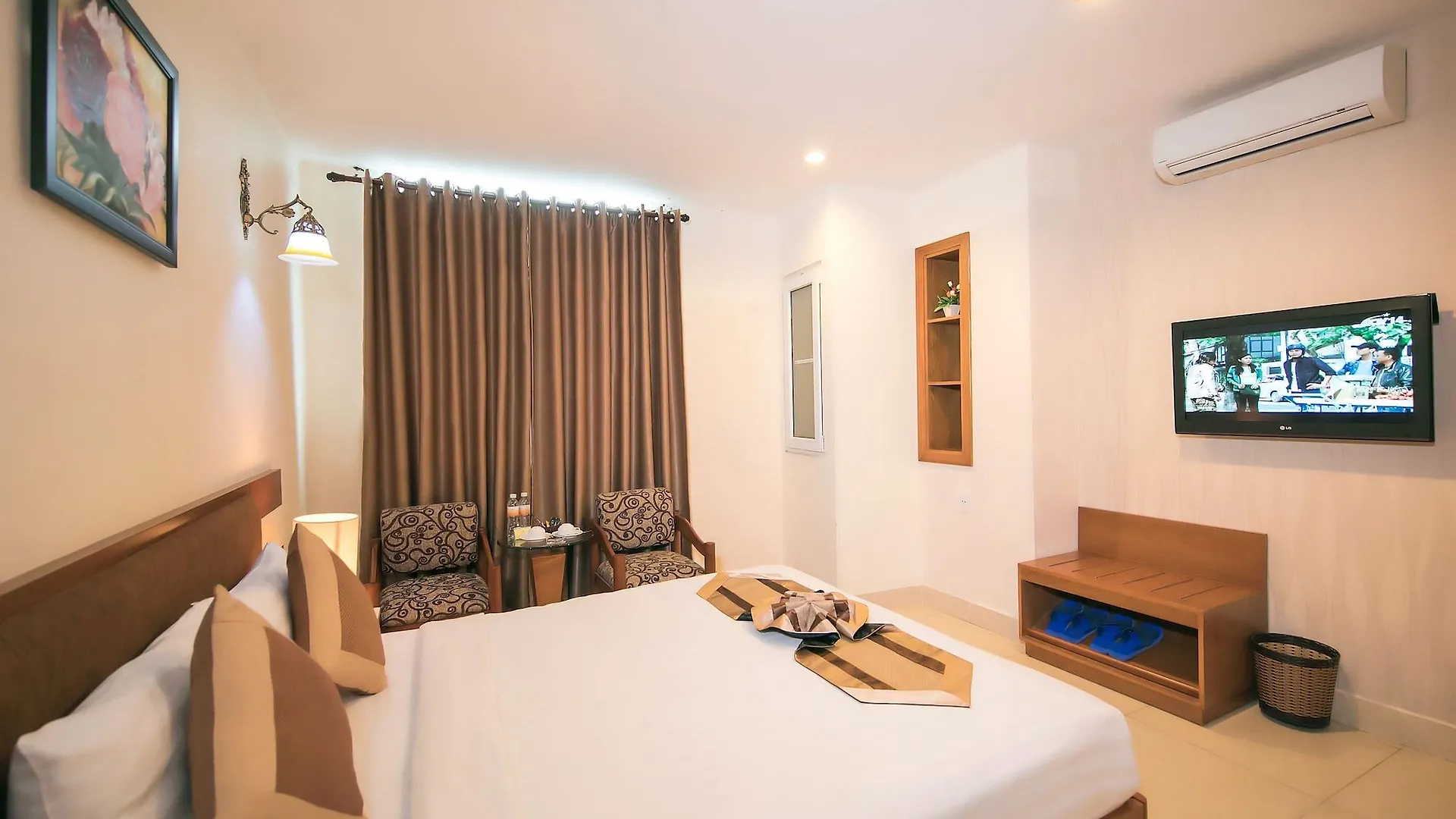 Valentine Hotel Saigon - Bui Vien Street Хошимин