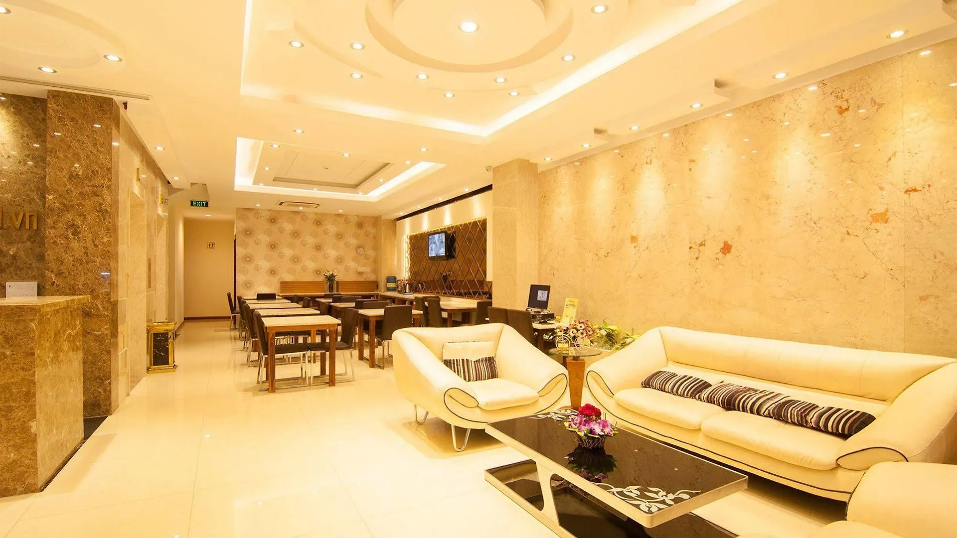 Valentine Hotel Saigon - Bui Vien Street Хошимин