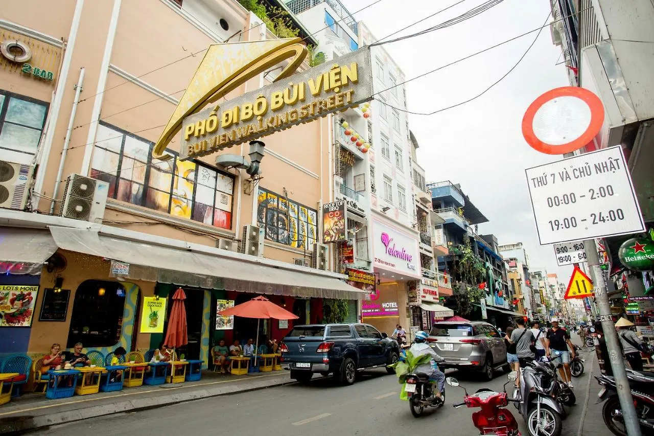 Valentine Hotel Saigon - Bui Vien Street Хошимин