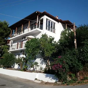 koukounari-studios.hotelschalkidiki.net/